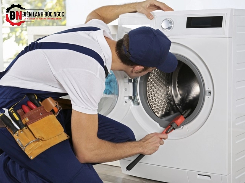 Điện Lạnh Đức Ngọc cung cấp dịch vụ sửa chữa máy giặt chuyên nghiệp