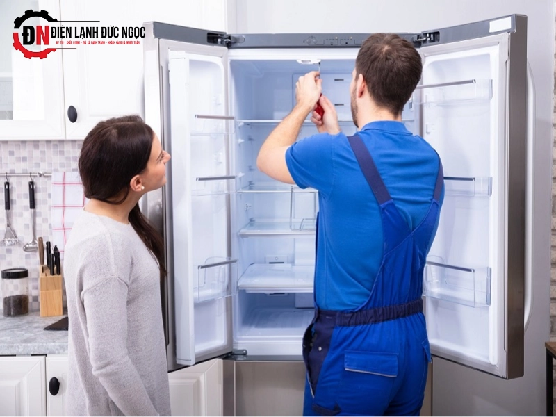 Khi nào cần gọi thợ sửa chữa tủ lạnh chuyên nghiệp
