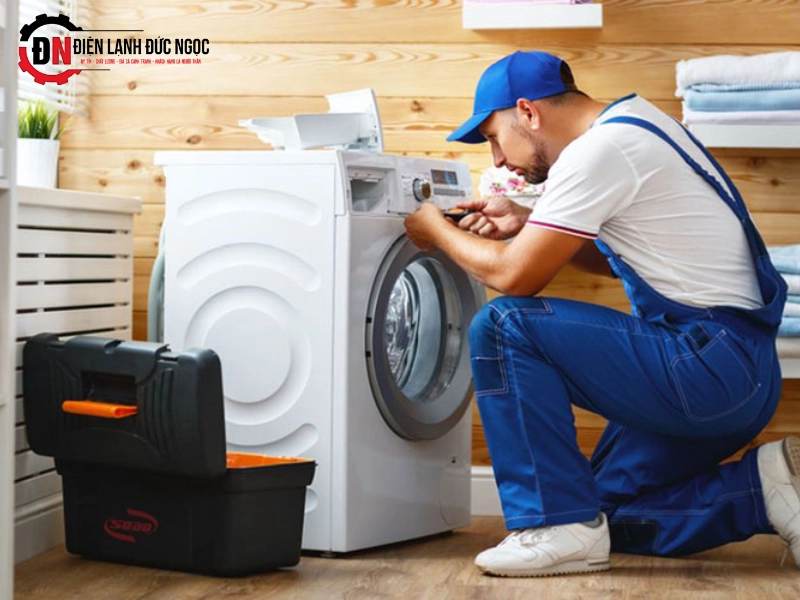 Điện Lạnh Đức Ngọc cung cấp dịch vụ sửa chữa máy giặt uy tín, giá tốt 